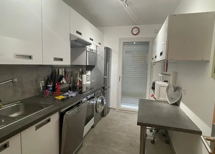 Duplex Centre *
